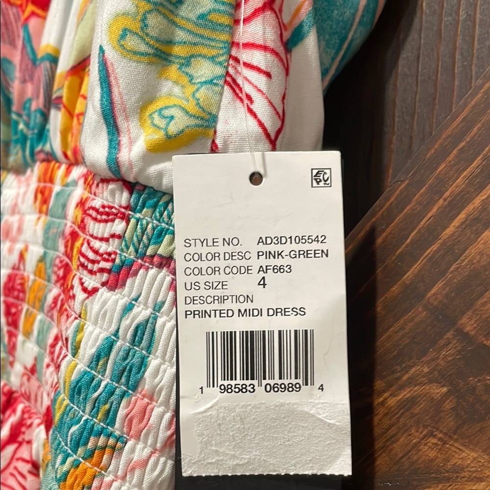 NWT Adrianna Papell Red and Green Flutter Sleeve Maxi Sundress - Picture 6 of 6
